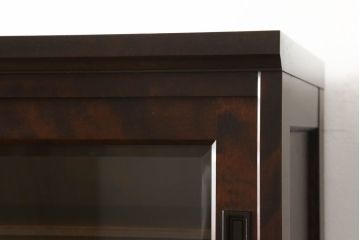 中古　美品　北海道民芸家具　美しい木肌とシックな佇まいが魅力的な重ね戸棚(収納棚、食器棚、飾り棚、キャビネット)(R-060193)