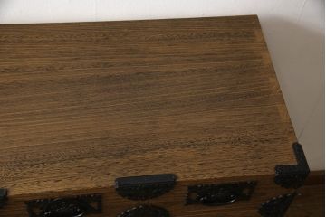 中古　美品　栃木県伝統工芸品　飾り金具が品の良さを高める大塚の総桐箪笥(桐箪笥、和タンス、衣装箪笥、着物箪笥、桐たんす)(R-060195)