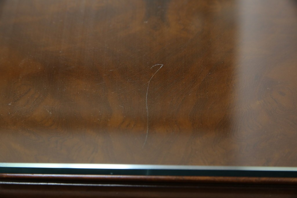 中古　超美品　イタリア最高級!!　IDC大塚家具取り扱い　ジエンメ(Giemme)　すっきりとした上品なデザインが高級な雰囲気を醸し出すサイドボード　定価約120万円相当　(R-060196)