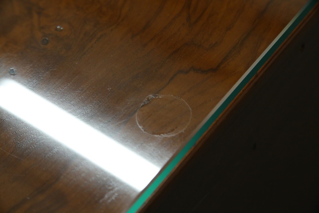 中古　超美品　イタリア最高級!!　IDC大塚家具取り扱い　ジエンメ(Giemme)　すっきりとした上品なデザインが高級な雰囲気を醸し出すサイドボード　定価約120万円相当　(R-060196)