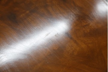 中古　超美品　イタリア最高級!!　IDC大塚家具取り扱い　ジエンメ(Giemme)　すっきりとした上品なデザインが高級な雰囲気を醸し出すサイドボード　定価約120万円相当　(R-060196)