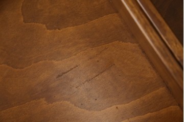 中古　超美品　イタリア最高級!!　IDC大塚家具取り扱い　ジエンメ(Giemme)　すっきりとした上品なデザインが高級な雰囲気を醸し出すサイドボード　定価約120万円相当　(R-060196)