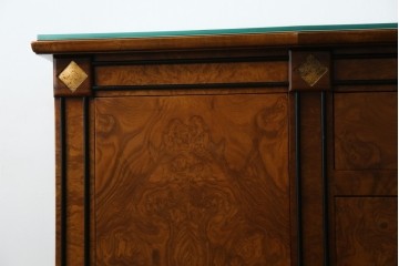 中古　超美品　イタリア最高級!!　IDC大塚家具取り扱い　ジエンメ(Giemme)　すっきりとした上品なデザインが高級な雰囲気を醸し出すサイドボード　定価約120万円相当　(R-060196)