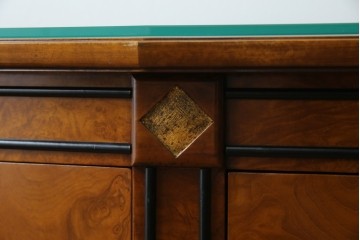 中古　超美品　イタリア最高級!!　IDC大塚家具取り扱い　ジエンメ(Giemme)　すっきりとした上品なデザインが高級な雰囲気を醸し出すサイドボード　定価約120万円相当　(R-060196)