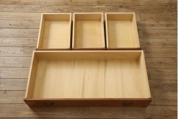 中古　美品　横浜ダニエル(daniel)　アーリーアメリカン　気品ある佇まいが魅力的なワードローブ(洋服タンス)(定価約100万円)(R-060198)