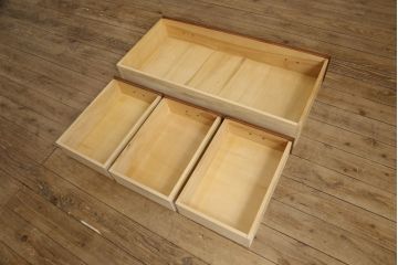 中古　美品　横浜ダニエル(daniel)　アーリーアメリカン　気品ある佇まいが魅力的なワードローブ(洋服タンス)(定価約100万円)(R-060198)
