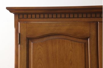 中古　美品　横浜ダニエル(daniel)　アーリーアメリカン　気品ある佇まいが魅力的なワードローブ(洋服タンス)(定価約100万円)(R-060198)
