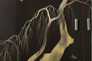 中古　美品　最高級　外側に欅(ケヤキ)材、中部に桐材を使用した輪島塗りが美しい和服箪笥(着物タンス、和たんす、衣装箪笥、総桐箪笥)(定価推定約400万円)(R-060215)