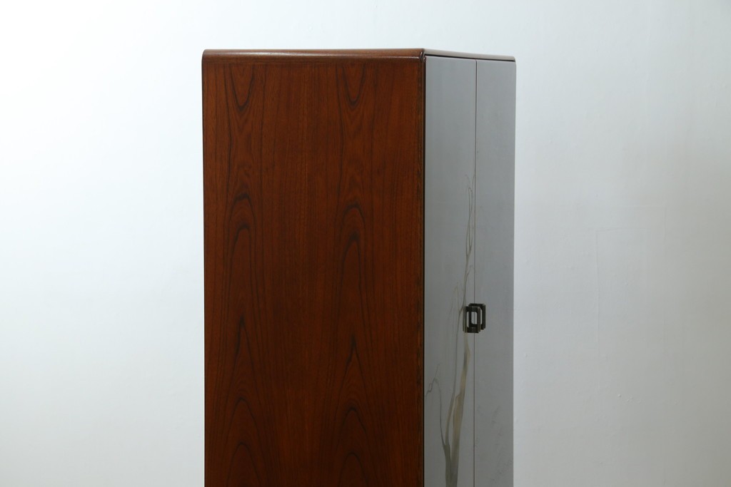 中古　美品　最高級　側面(欅材)　内部(桐材)　輪島塗りが美しい和服箪笥　定価推定約400万円　(R-060215)