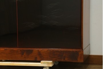 中古　美品　最高級　側面(欅材)　内部(桐材)　輪島塗りが美しい和服箪笥　定価推定約400万円　(R-060215)
