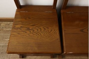 中古 美品　民芸家具　総栗材　収納付きで便利なキャスター付き囲炉裏チェア2脚セット(椅子、ダイニングチェア、板座チェア)(R-060218)