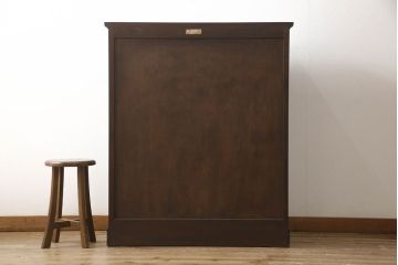 中古　美品　松本民芸家具　シックな佇まいが落ち着いた空間を演出するシンプルなA型整理箪笥(引き出し、チェスト、洋服箪笥、衣装箪笥、和タンス)(R-060221)