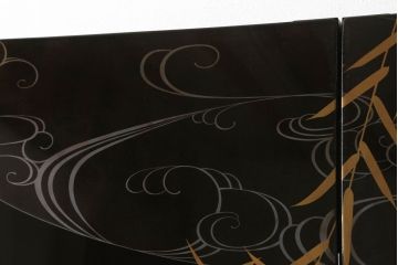 中古　美品　大振り　最高級!!　輪島塗　蒔絵のデザインが上品で美しい螺鈿入りの折り畳み衝立(つい立て、パーテーション、折りたたみ)(定価約550万円)(R-060226)
