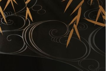 中古　美品　大振り　最高級!!　輪島塗　蒔絵のデザインが上品で美しい螺鈿入りの折り畳み衝立(つい立て、パーテーション、折りたたみ)(定価約550万円)(R-060226)