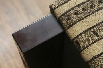 中古　超美品　イタリア最高級!　サァラ麻布取り扱い　ハイバックのデザインがエレガントな雰囲気を高めるラウンジソファ(2人掛けソファ、2.5人掛けソファ、2P、2.5P、)(定価約180万円)(R-060230)