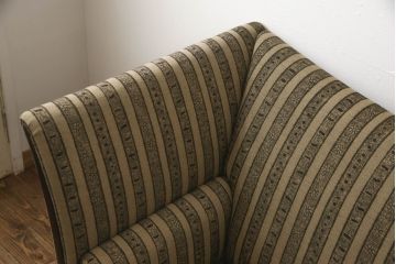 中古　超美品　イタリア最高級!　サァラ麻布取り扱い　ハイバックのデザインがエレガントな雰囲気を高めるラウンジソファ(3人掛けソファ、3P)(定価約210万円)(R-060231)