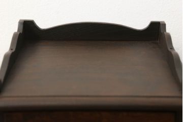 和製アンティーク　大正期　大正ロマン　総欅(ケヤキ)材　透かし彫りの凛とした文様が美しい卓上本棚(飾り棚、収納棚、引き出し、小物収納、卓上収納)(R-060233)