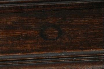 ベルギーアンティーク　希少サイズ　オーク材　凝ったデザインが目を惹く彫刻入りの縦型キャビネット　(R-060237)