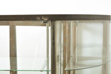 昭和レトロ　ブルーカラーのタイルが目を惹くL型ガラスケース(Rガラス、ショーケース、店舗什器、陳列棚、曲げガラス)(R-060241)