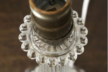 アメリカビンテージ　LEVITON(レビトン)社製　支柱のガラスフレームがエレガントな雰囲気を醸し出すテーブルスタンド(卓上照明、テーブルライト、ヴィンテージ)(R-060262)