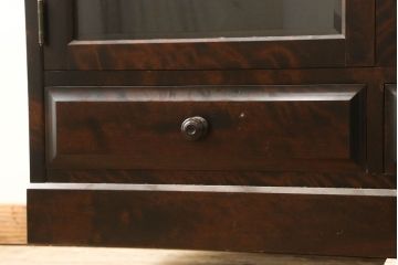 中古　美品　北海道民芸家具　和洋どちらにも合うシックなサイドボード(引き出し、リビングボード、収納棚、戸棚、テレビボード、AVキャビネット、TV、テレビ台)(R-060264)