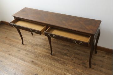 中古　美品　DREXEL HERITAGE(ドレクセルヘリテイジ)　上品な意匠が魅力的なコンソールテーブル(サイドテーブル、作業台)(R-060265)