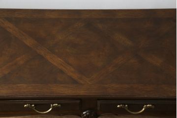 中古　美品　DREXEL HERITAGE(ドレクセルヘリテイジ)　上品な意匠が魅力的なコンソールテーブル(サイドテーブル、作業台)(R-060265)