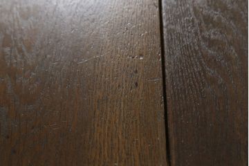 和製アンティーク　激レア!!　希少　ナラ材　繊細な彫刻が目を惹くペザントアートのライティングビューロー(ワークデスク、机、戸棚、キャビネット、引き出し、在宅ワーク用、在宅用)(R-060268)
