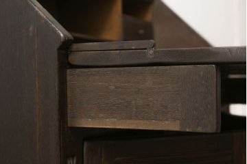 和製アンティーク　激レア!!　希少　ナラ材　繊細な彫刻が目を惹くペザントアートのライティングビューロー(ワークデスク、机、戸棚、キャビネット、引き出し、在宅ワーク用、在宅用)(R-060268)