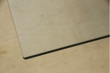 中古　美品　arflex(アルフレックス)　MONTAGNA(モンターニャ)　W字型の脚のデザインがお洒落なセンターテーブル(定価約20万円)(ガラステーブル、ローテーブル)(R-060269)