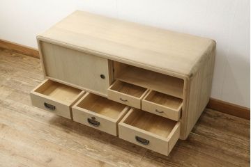 中古　美品　加茂総桐箪笥　伝統工芸士　田澤謙介作　脚または台輪リメイク　和モダンな空間づくりにおすすめのテレビ台(大丸、桐たんす、テレビボード、ローボード、リビングボード、収納棚、戸棚)(R-060272)