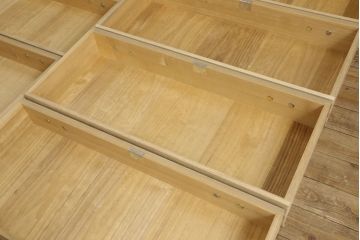 中古　美品　加茂総桐箪笥　伝統工芸士　田澤謙介　天板リメイク　取り入れやすいサイズに生まれ変わるチェスト(大丸、桐たんす、引き出し、着物箪笥、衣装箪笥、和たんす)(R-060273)