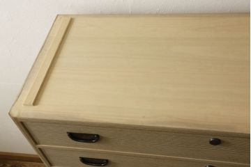 中古　美品　加茂総桐箪笥　伝統工芸士　田澤謙介　天板リメイク　取り入れやすいサイズに生まれ変わるチェスト(大丸、桐たんす、引き出し、着物箪笥、衣装箪笥、和たんす)(R-060273)