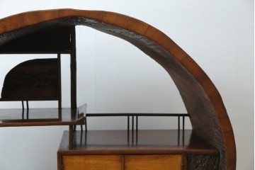 和製アンティーク　大正期　希少デザイン　漆塗り　桐材くり抜き　桑材・欅(ケヤキ)材なども使用!　ダイナミックで圧倒される丸型茶棚　(R-060276)