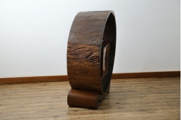 和製アンティーク　大正期　希少デザイン　漆塗り　桐材くり抜き　桑材・欅(ケヤキ)材なども使用!　ダイナミックで圧倒される丸型茶棚　(R-060276)