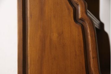 中古　バロッサバレンティ(VARO,S.A. VALENTI)　クラシカルな佇まいが魅力的なシェルフ(飾り棚、陳列棚、本棚、ラック、収納棚、ブックシェルフ)(R-060282)