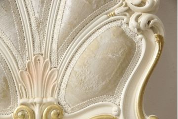 中古　美品　イタリア高級家具　SILIK(シリック)　FIDIAシリーズ　ロココ調　細部まで凝った造りが美しいダイニングチェア(定価約50万円)(椅子、イス、サロンチェア)(R-060290)