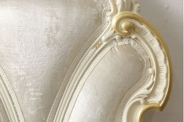 中古　美品　イタリア高級家具　SILIK(シリック)　FIDIAシリーズ　ロココ調　細部まで凝った造りが美しいダイニングチェア(定価約50万円)(椅子、イス、サロンチェア)(R-060291)
