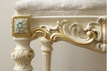 中古　美品　イタリア高級家具　SILIK(シリック)　FIDIAシリーズ　ロココ調　細部まで凝った造りが美しいダイニングチェア(定価約50万円)(椅子、イス、サロンチェア)(R-060291)