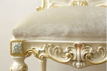 中古　美品　イタリア高級家具　SILIK(シリック)　FIDIAシリーズ　ロココ調　細部まで凝った造りが美しいダイニングチェア(定価約50万円)(椅子、イス、サロンチェア)(R-060293)