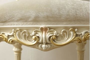 中古　美品　イタリア高級家具　SILIK(シリック)　FIDIAシリーズ　ロココ調　細部まで凝った造りが美しいダイニングチェア(定価約50万円)(椅子、イス、サロンチェア)(R-060293)