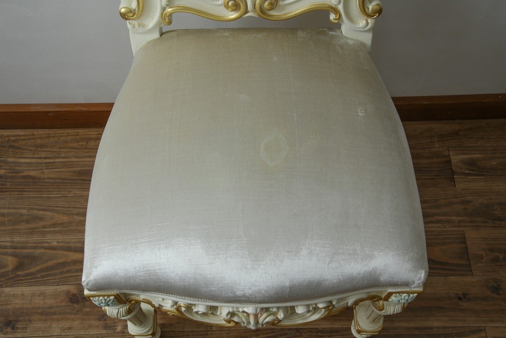 中古　美品　イタリア高級家具　SILIK(シリック)　FIDIAシリーズ　ロココ調　細部まで凝った造りが美しいダイニングチェア(定価約50万円)(椅子、イス、サロンチェア)(R-060293)