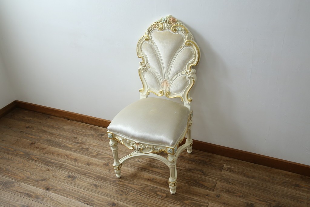 中古　美品　イタリア高級家具　SILIK(シリック)　FIDIAシリーズ　ロココ調　細部まで凝った造りが美しいダイニングチェア(定価約50万円)(椅子、イス、サロンチェア)(R-060293)