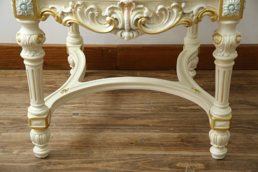 中古　美品　イタリア高級家具　SILIK(シリック)　FIDIAシリーズ　ロココ調　細部まで凝った造りが美しいダイニングチェア(定価約50万円)(椅子、イス、サロンチェア)(R-060293)