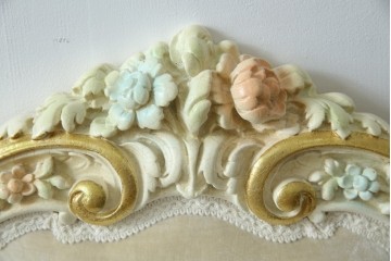 中古　美品　イタリア高級家具　SILIK(シリック)　FIDIAシリーズ　ロココ調　細部まで凝った造りが美しいダイニングチェア(定価約50万円)(椅子、イス、サロンチェア)(R-060293)