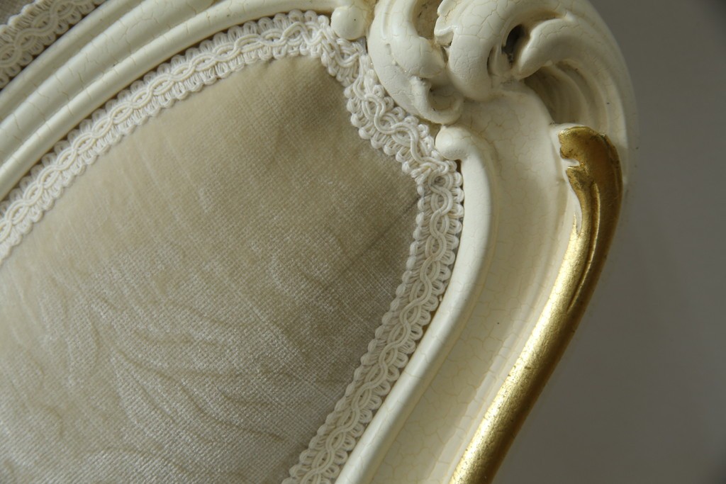 中古　美品　イタリア高級家具　SILIK(シリック)　FIDIAシリーズ　ロココ調　細部まで凝った造りが美しいダイニングチェア(定価約50万円)(椅子、イス、サロンチェア)(R-060293)