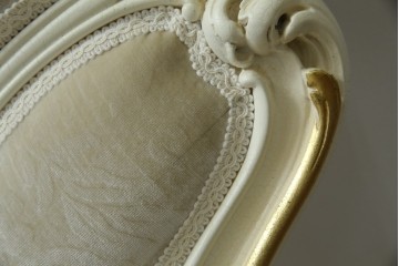 中古　美品　イタリア高級家具　SILIK(シリック)　FIDIAシリーズ　ロココ調　細部まで凝った造りが美しいダイニングチェア(定価約50万円)(椅子、イス、サロンチェア)(R-060293)