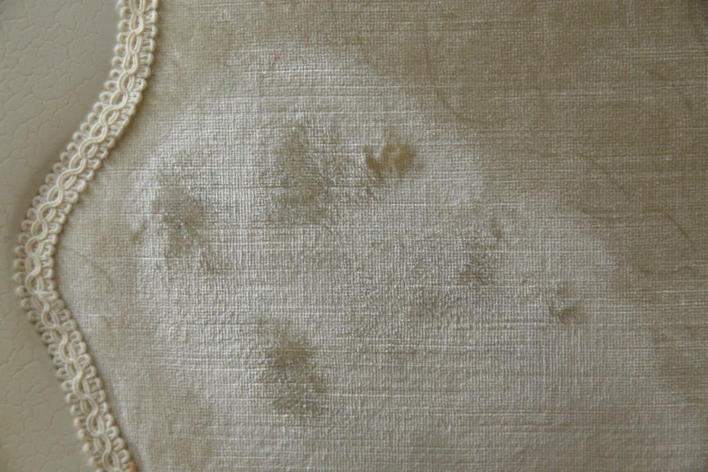 中古　美品　イタリア高級家具　SILIK(シリック)　FIDIAシリーズ　ロココ調　細部まで凝った造りが美しいダイニングチェア(定価約50万円)(椅子、イス、サロンチェア)(R-060293)