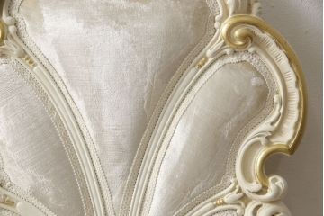 中古　美品　イタリア高級家具　SILIK(シリック)　FIDIAシリーズ　ロココ調　細部まで凝った造りが美しいダイニングチェア(定価約50万円)(椅子、イス、サロンチェア)(R-060294)