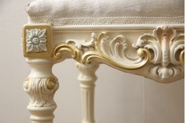 中古　美品　イタリア高級家具　SILIK(シリック)　FIDIAシリーズ　ロココ調　細部まで凝った造りが美しいダイニングチェア(定価約50万円)(椅子、イス、サロンチェア)(R-060294)